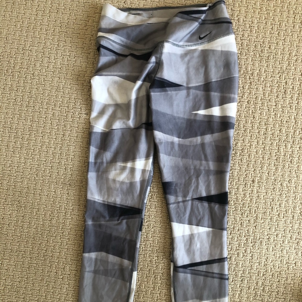 Nike dri fit leggings size small
